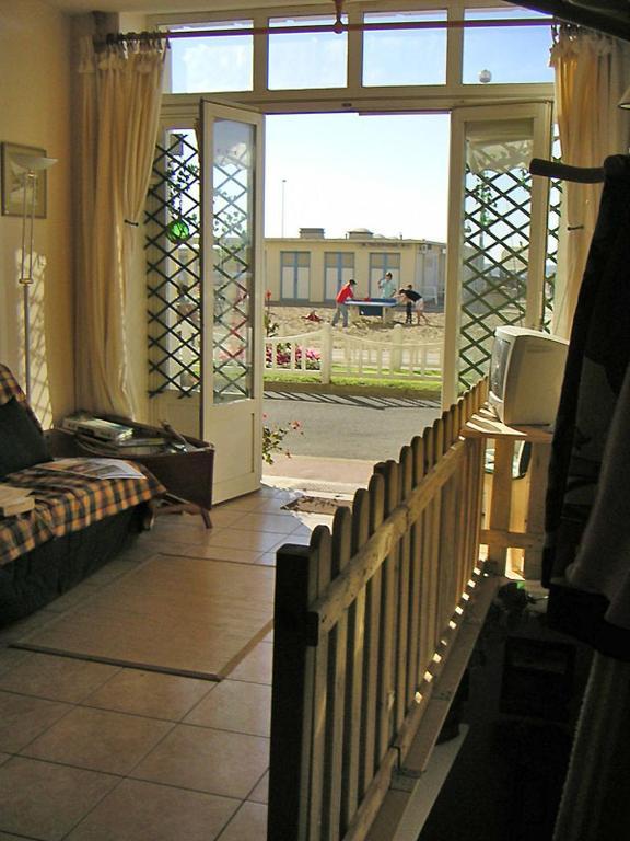 Paradis Les Pieds Sur Le Sable Trouville Palace Camera foto
